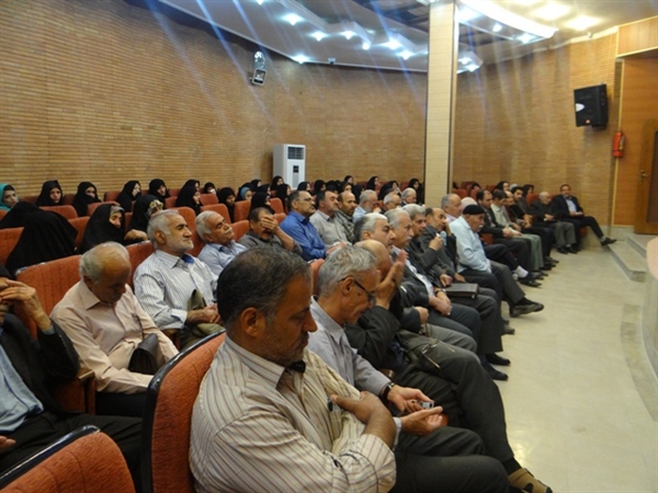 گردهمائی آموزشی زائرین عتبات عالیات شهرستان اراک برگزار شد.